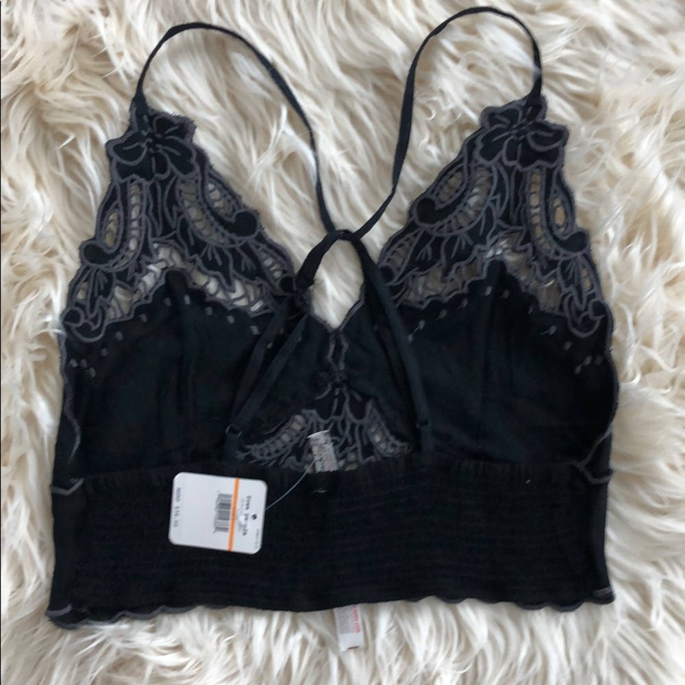 SOLD! Free People black & grey crop. NWT! - Picture 3 of 5